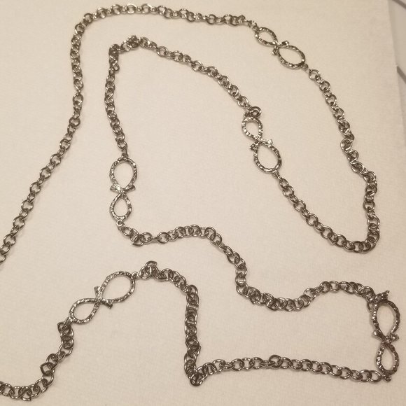 Emmons Jewelry - vintage silvertone Emmons infinity necklace
